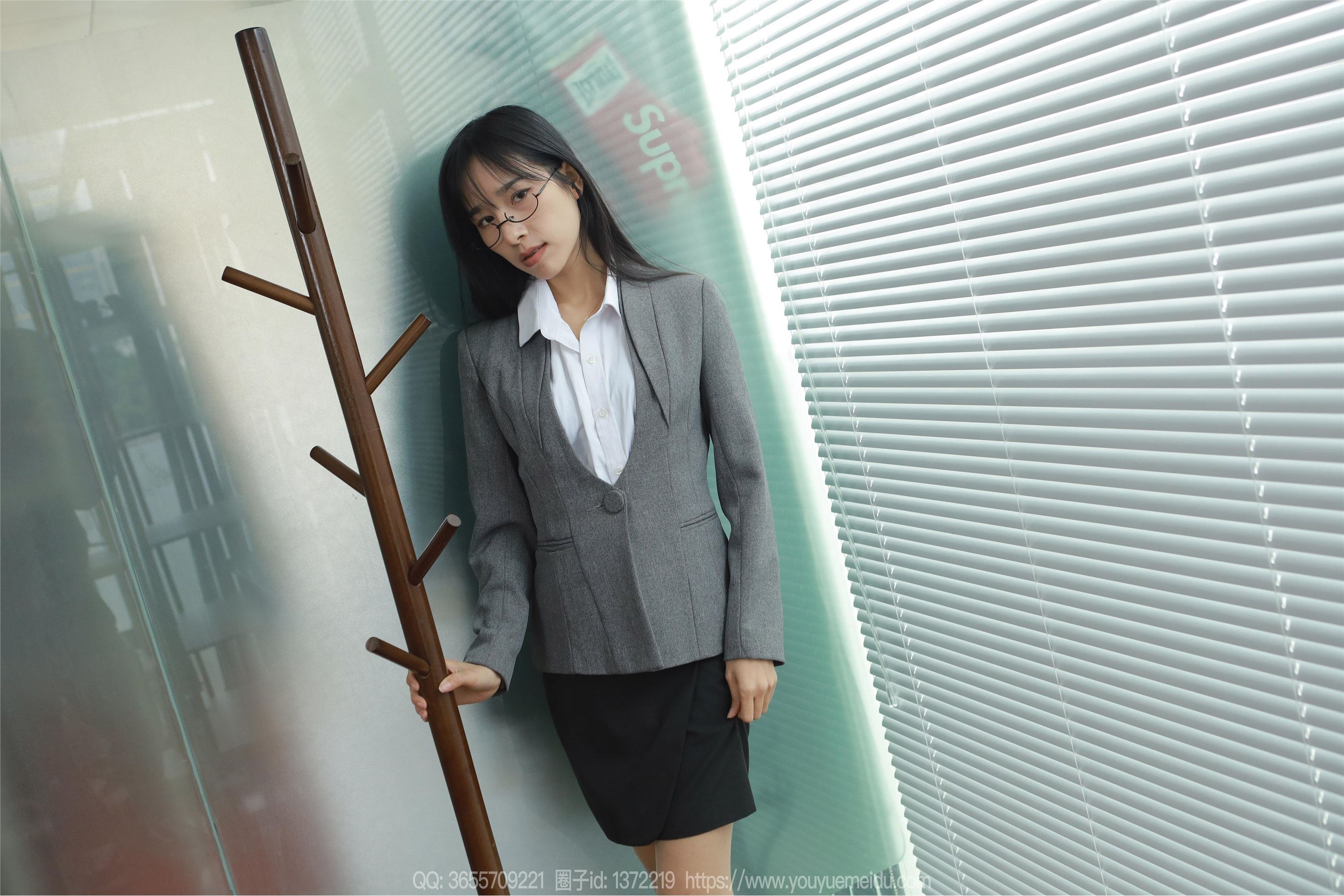 IESS异思趣向  2024.03.15 丝享家 1690 美子《斯来想去》